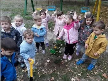 Megjunaroden den za namaluvanje na unishtuvanje na prirodata 1