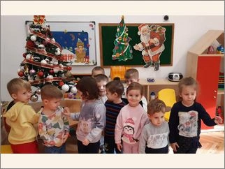 Novogodishno dekorativno ukrasuvanje 1