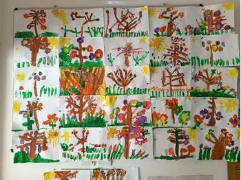 Расцветано дрво во пролет 29 04 2026