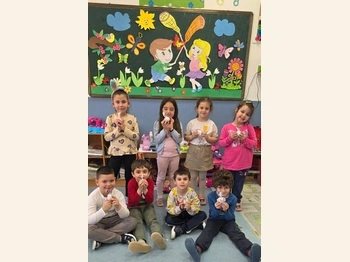 Велигденско јајце Буба Мара 1