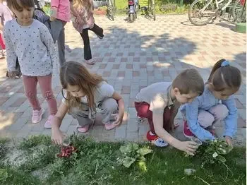 Malite chuvari na Zemjata 1