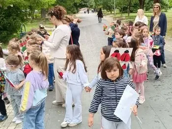 Slavime Megjunaroden den na semejstvoto i 32 godini na gradinka Buba Mara 1